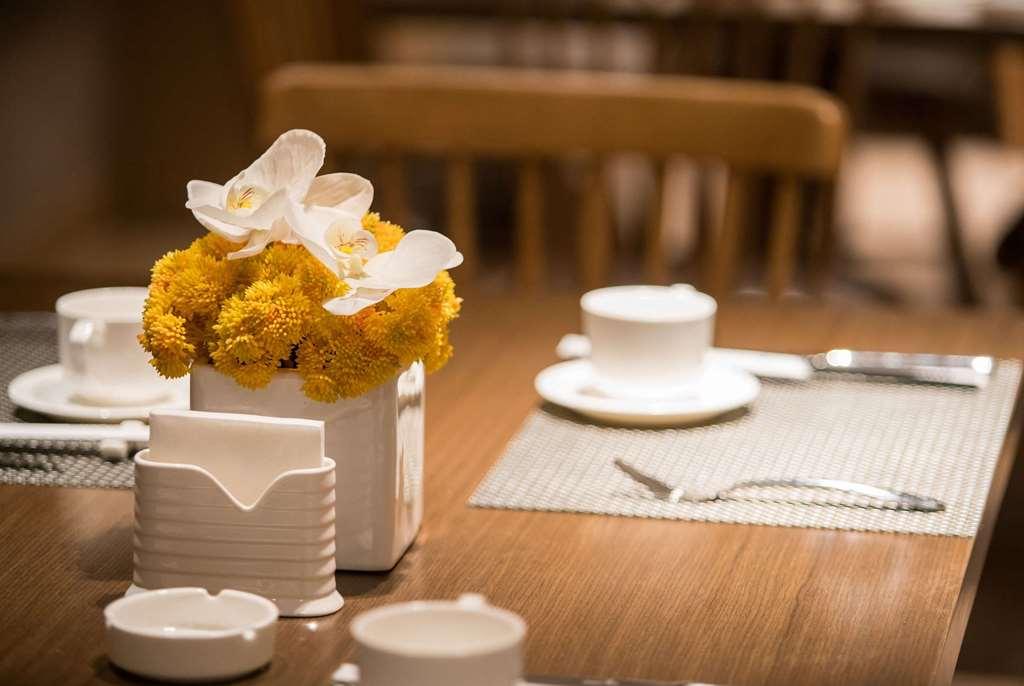Ramada Encore Jintang Chengdu Restaurant bilde